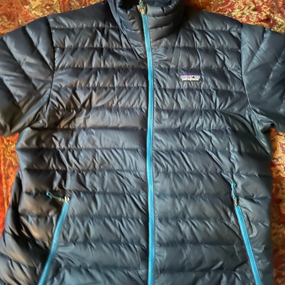 🚨SOLD🚨Patagonia Full Zip Down Fill Long Sleeve Jacket Blue Men’s Large